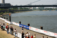 Marathonläufer am Rhein (Altstadt)